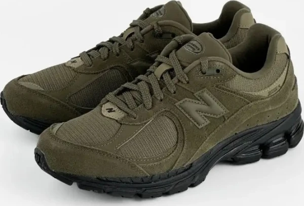 Кроссовки New Balance 2002R оливковые M2002RZC