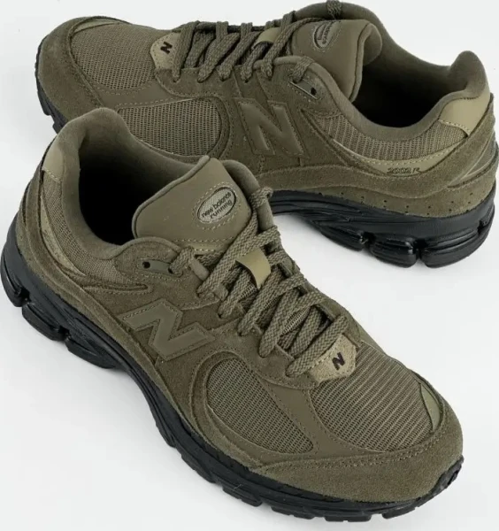 Кроссовки New Balance 2002R оливковые M2002RZC