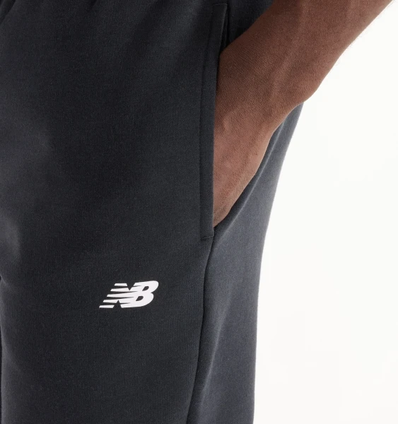 Спортивні штани New Balance SPORT FLEECE чорні MP43904BK