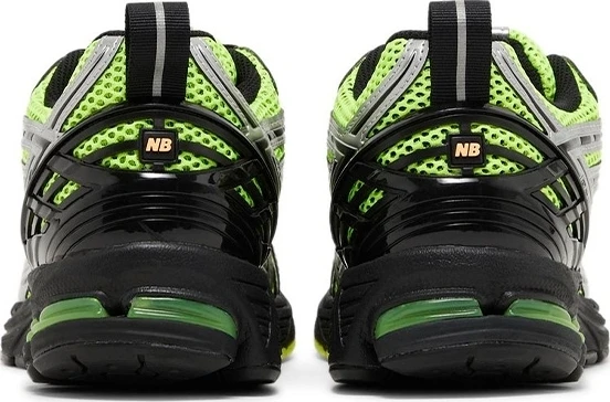 Кроссовки New Balance 1906R салатово-черные M1906RCG