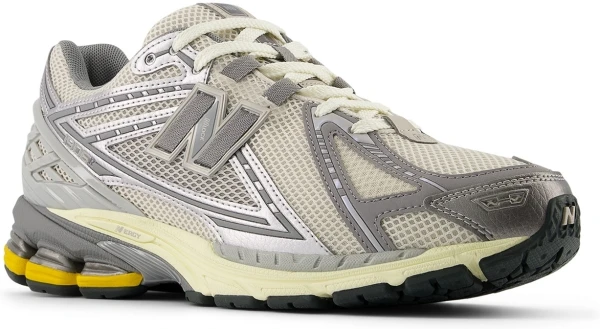 Кросівки New Balance 1906R бежево-сірі M1906RRD