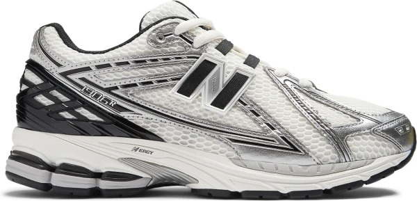 Кросівки New Balance 1906R біло-срібно-чорні M1906RER
