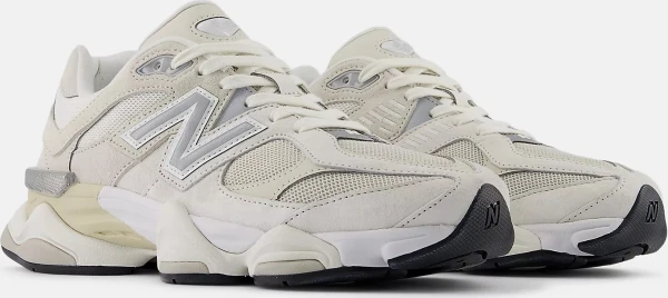 Кросівки New Balance 9060 бежеві U9060WHT