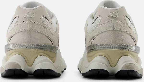 Кросівки New Balance 9060 бежеві U9060WHT