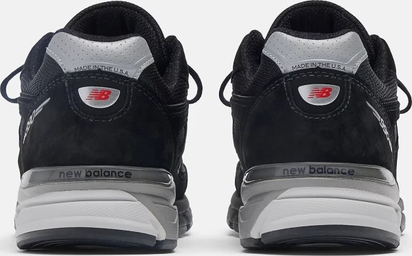 Кроссовки New Balance 990 V4 черные U990BL4