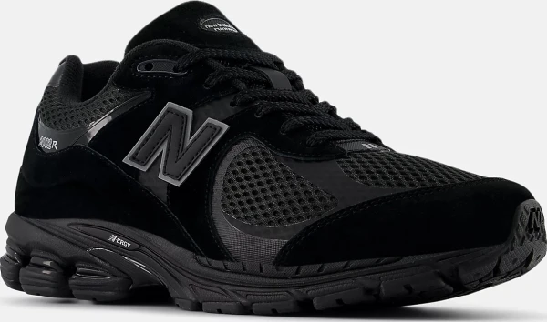 Кросівки New Balance 2002R чорні M2002WB