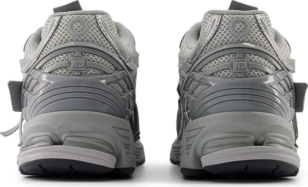 Кроссовки New Balance 1906A серые M1906AG