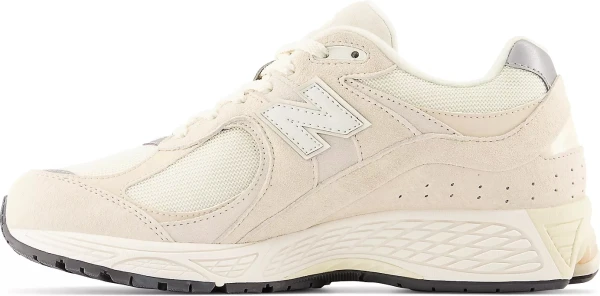 Кросівки New Balance 2002R бежеві M2002RCC