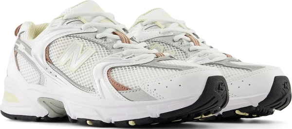 Кроссовки New Balance 530 бело-серебряно-бронзовые MR530SGA