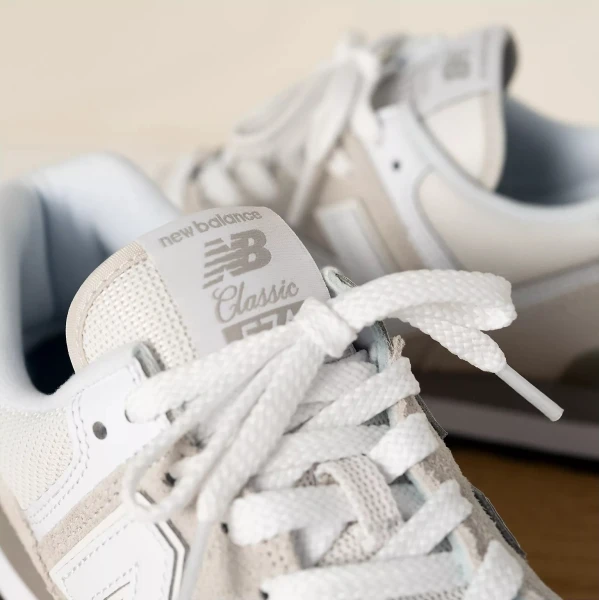 Кроссовки женские New Balance 574 бежевые WL574EVW