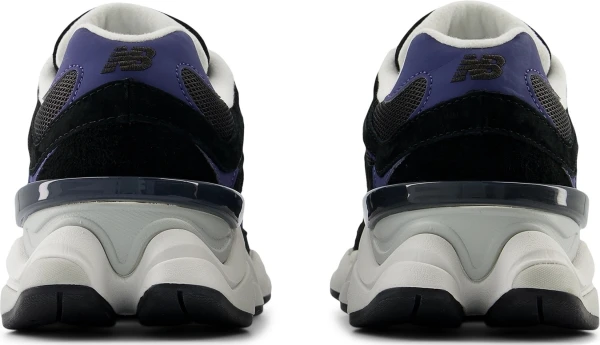 Кросівки New Balance 9060 чорно-фіолетові U9060EEO