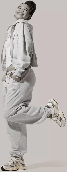 Кросівки New Balance 9060 молочно-сірі U9060AGA