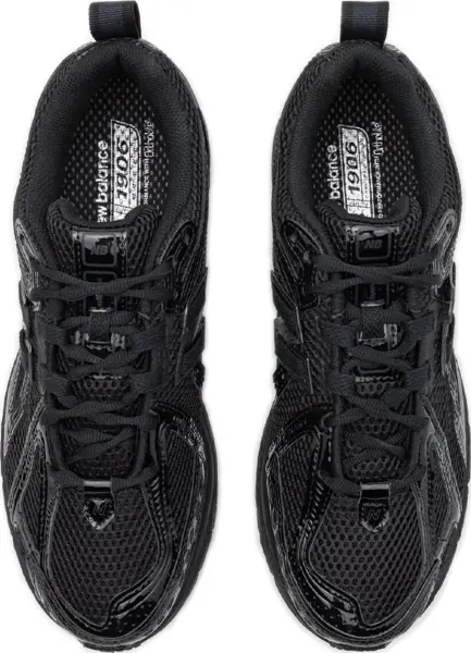 Кроссовки New Balance 1906R черные M1906RZO