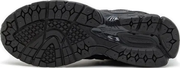 Кроссовки New Balance 1906R черные M1906RZO