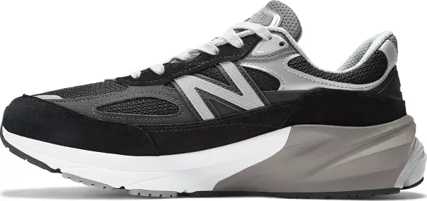 Кросівки New Balance 990 V6 чорно-сіро-білі M990BK6