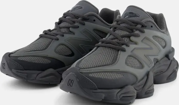 Кросівки New Balance 9060 темно-сірі U9060IAA