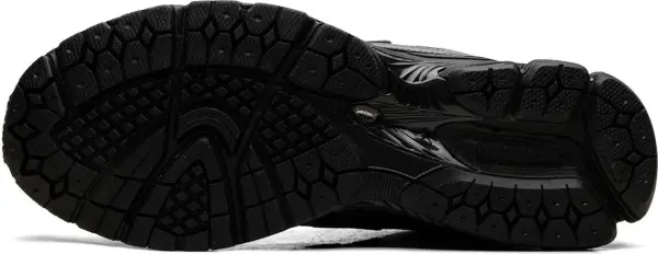 Кросівки New Balance 1906R чорно-золоті U1906RJM