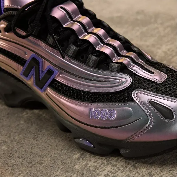 Кросівки New Balance 1000 срібно-чорно-фіолетові U10004WR