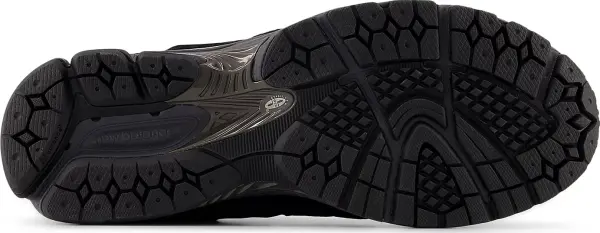 Кросівки New Balance 2002R GORE-TEX чорно-темно-сірі U20023MB