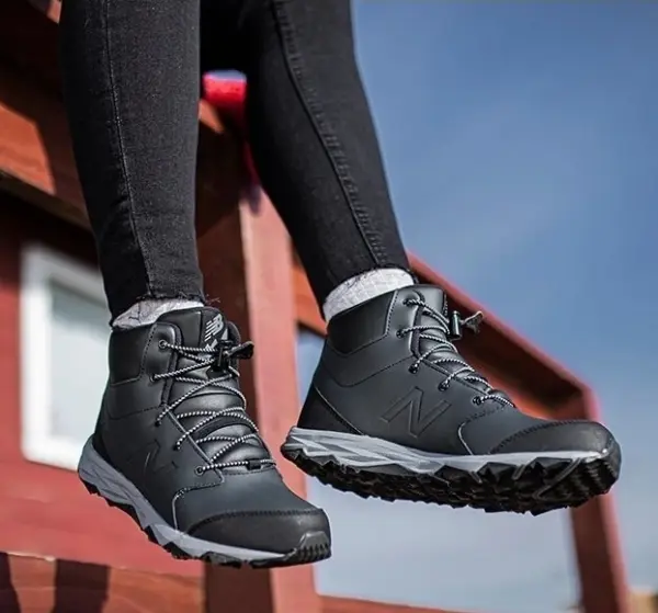 Ботинки детские New Balance 800 черные KH800BKY