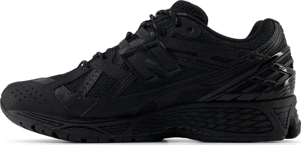 Кроссовки New Balance 1906U черные M1906NJ