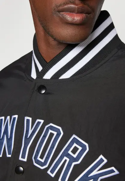 Куртка New Era MLB NEW YORK YANKEES WORDMARK чорна 60564762