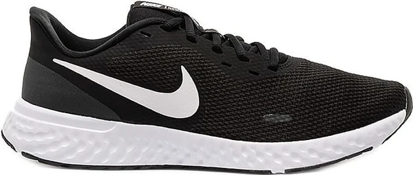 Кросівки Nike REVOLUTION 5 чорно-білі BQ3204-002