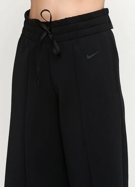 Спортивні штани жіночі Nike Dry Pant Gym чорні AQ0356-010