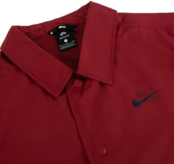 Куртка Nike SB SHEILD JKT COACHES червона AO0564-613