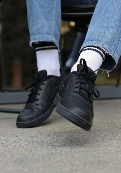 Кросівки Nike EBERNON LOW чорні AQ1775-003