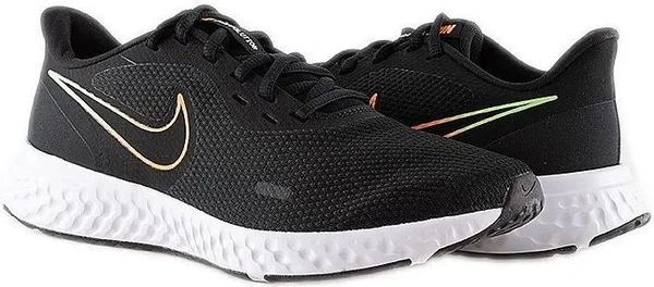 Кроссовки Nike Revolution 5 черные BQ3204-017