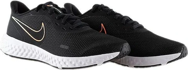 Кроссовки Nike Revolution 5 черные BQ3204-017