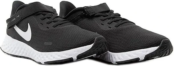 Кроссовки Nike REVOLUTION 5 FLYEASE черные BQ3211-004