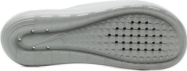 Шльопанці Nike Victori One молочні CZ5478-002