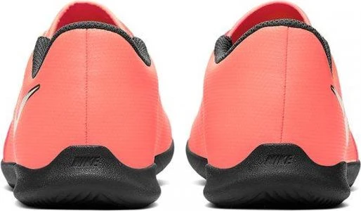 Футзалки (бампы) детские Nike Phantom Venom Club IC розово-черные AO0399-810
