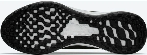 Кроссовки Nike REVOLUTION 6 черные DC3728-002