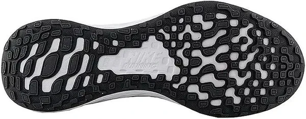 Кроссовки Nike REVOLUTION 6 черные DC3728-004