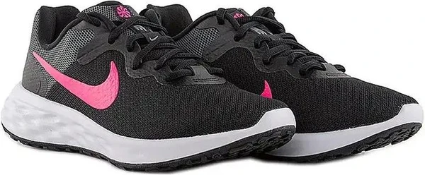 Кроссовки женские Nike REVOLUTION 6 черные DC3729-002
