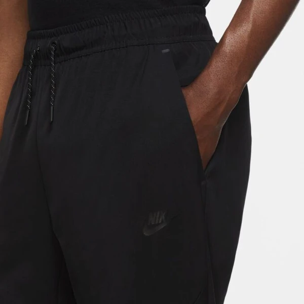 Штаны спортивные Nike TE+ WVN RPL LND PANT черные CU4487-010