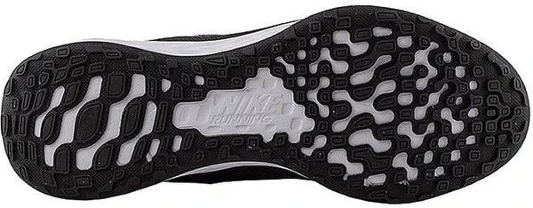 Кроссовки женские Nike REVOLUTION 6 черные DC3729-006