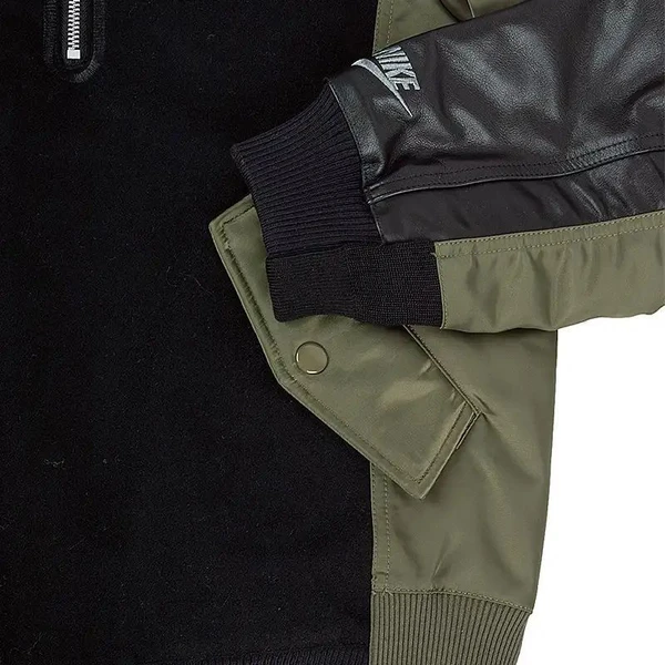 Куртка двустороняя Nike TF WHITE SPACE DSTYR JKT черно-зеленая DD6773-010