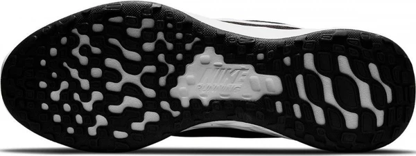 Кросівки Nike REVOLUTION 6 чорні DC3728-003