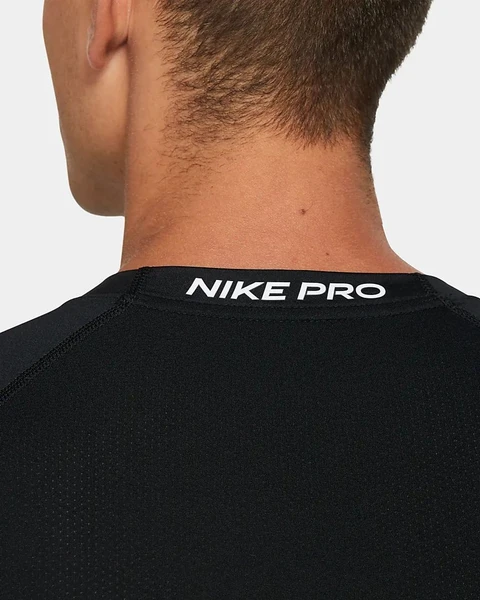Термобелье футболка Nike DF TIGHT TOP SS черная DD1992-010