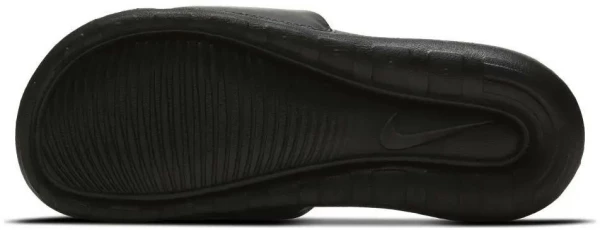 Шлепанцы женские Nike VICTORI ONE SLIDE черные CN9677-006