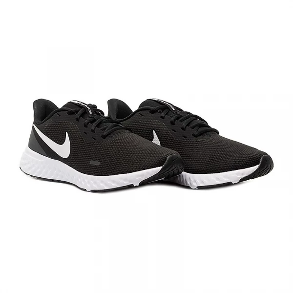 Кроссовки Nike REVOLUTION 5 черно-белые S BQ3204-002