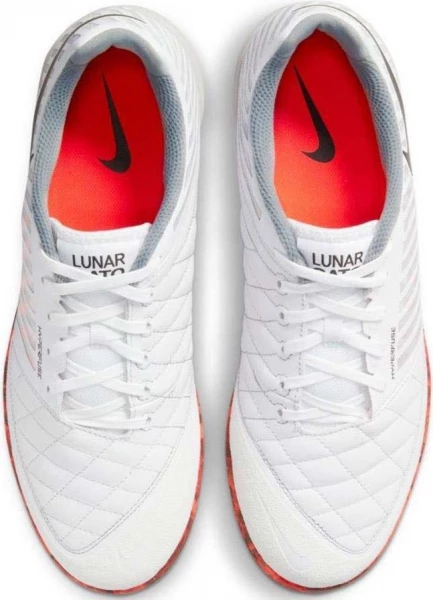 Футзалки (бампы) Nike LUNAR GATO II белые S 580456-106