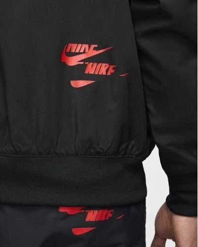 Куртка Nike M NSW SPE+ WVN WR JKT MFTA черная DM6867-010
