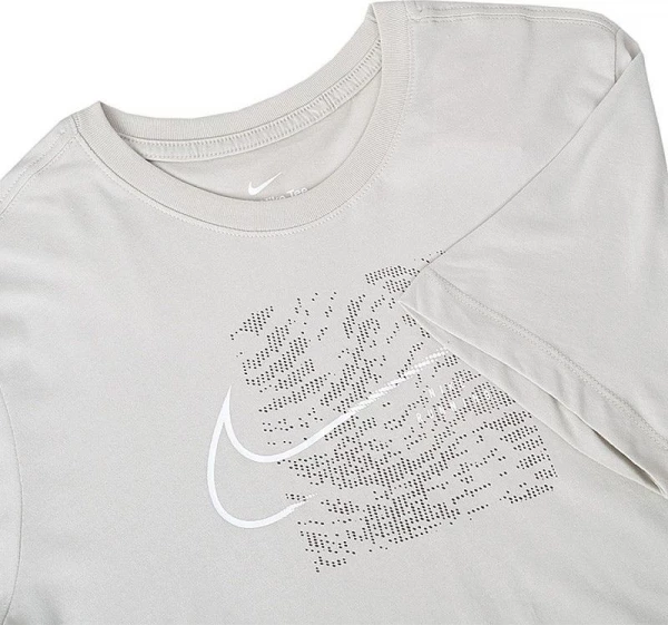 Футболка Nike U NK DF TEE RUN DIVISION SU22 біла DM5437-072