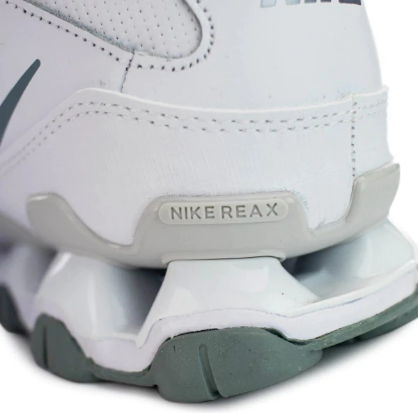 Кроссовки Nike REAX 8 TR MESH белые 621716-105
