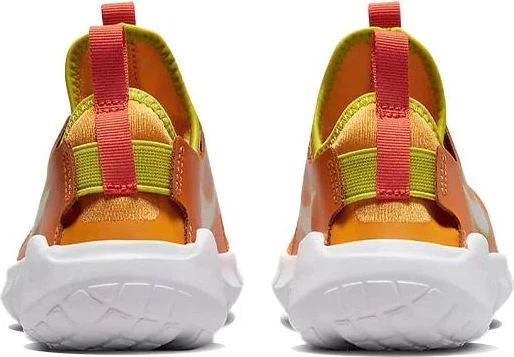 Кроссовки детские Nike FLEX RUNNER 2 LIL (PSV) оранжевые DM4207-800